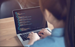 来宾 api php源码,下载的php源码怎么运行呢？